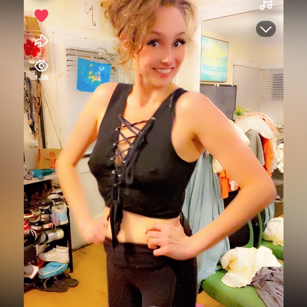 Black Lace-Up Crop Top - Picture 4 of 15